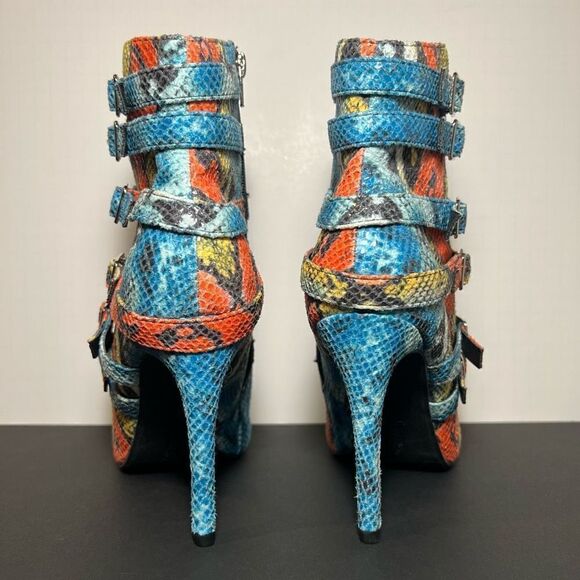 Womens HOT TOMATO Bold Buckles Snake Print Side Zip Open Toe Heels / Size 9 - Picture 4 of 8